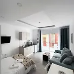 Stylish Gio 211 * לאס פאלמס דה גראן קנאריה